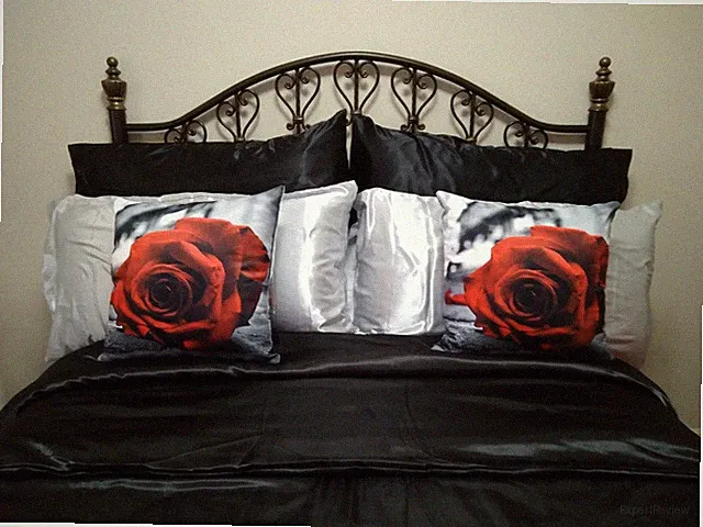 Elegant Black & Silver 7-Piece Bed-in-a-Bag Set Queen King Satin Duvet